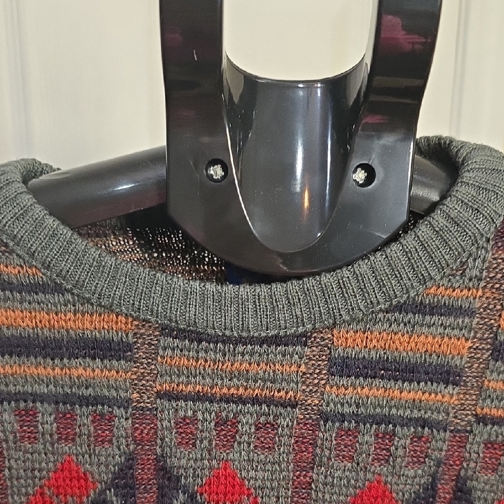 Pendleton Men's Geometric Crewneck Sweater - Red, Gray, and Brown 100% Wool XL - Picture 6 of 6